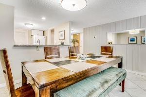 Charming Villa Just Steps to Beach & Shared Pool wCentral AC, Private WD, WiFi