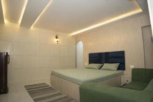 Pink City Pearl Central Studio Stay