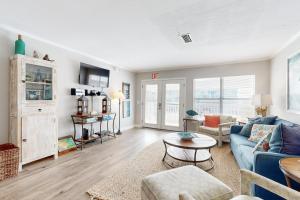 Island escape with ocean-view deck & steps to beach - snowbirds welcome