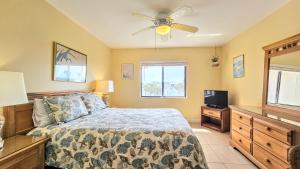 Updated Oceanfront, Oceanviews! 5 Hot Tubs 2 Resort Pools! Trolley St Augustine Beach