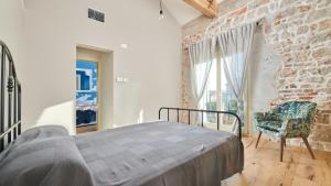 Villa Mediterranea with pool and grill in Umag