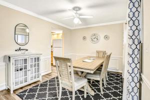 Oceanfront condo with pool, grill, central AC, washerdryer, & snowbird friendly