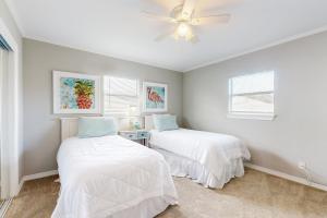 Island escape with ocean-view deck & steps to beach - snowbirds welcome