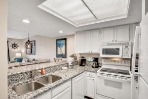 Ocean-view condo with 2 pools, beach access & private lanais