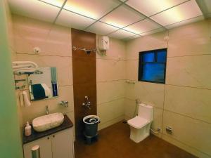 SPOT ON 73780 Hotel Pravin