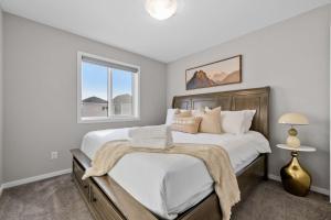 Family 3BR Suite w Kids Play Tent, FREE Banff Pass, Netflix!