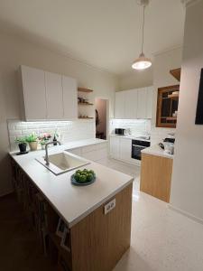 BLU apartment Piraeus Marina Zeas