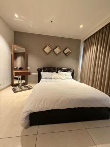 Luxury Studios Key 1