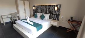 The Rooms Available close to Morjim Beach