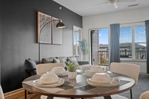 Upscale King 4BR Suite Mins to Uptown Charlotte