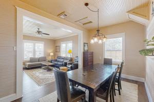 Pet -Friendly Home Walking Distance to Down St Augustine