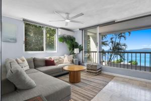 Casa Tsikuri: Remodeled Gemelas Beachfront Condo
