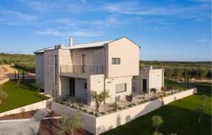 Nice Home In Bale With Sauna