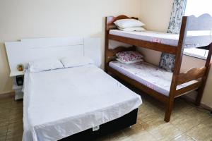 Casa com Piscina e Churrasqueira no Cond Vivamar