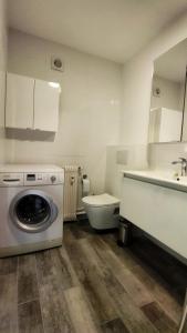 Studio moderne au calme proche vieil Antibes et mer