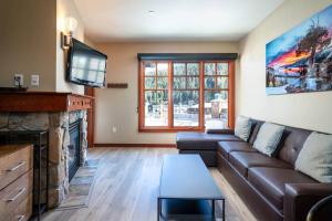 Top Floor Village Ski-InSki-Out Condo