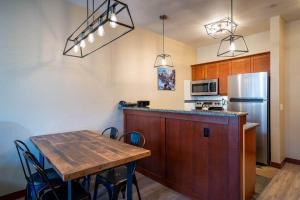 Top Floor Village Ski-InSki-Out Condo