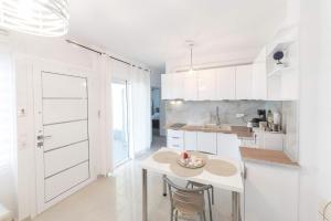 Sunset Sea View Cottage In