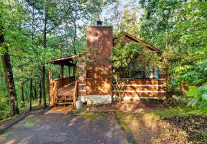 Romantic Getaway, Private Hot Tub & Fire Pit