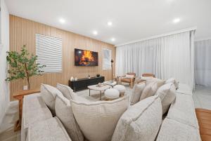 Cozy 06 Bedrooms at Solara ResortGame RoomPool