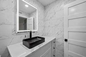 Central Houston 1BR with Modern Comforts
