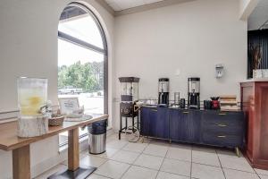 Clarks Inn Savannah Airport