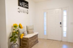 Family Pool Home w Spa Game Room