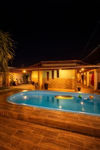 Casa Refugio Exclusivo com Piscina e Area de Churrasco