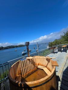 cabaña nueba con hermosa vista al río, niebla valdivia