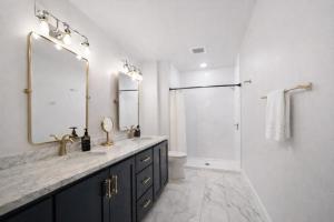 Harbor View Luxury Penthouse - Downtown Egg Harbor