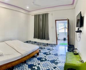Juihal Residency & Kitchen