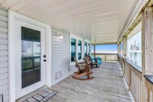 Propeller Clubhouse- Panoramic Beach Views