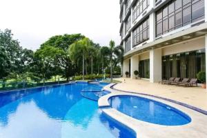 NomeHome BGC Bellagio 120 sqm Golfview 3BR Loft