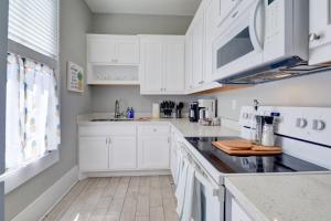 Beauty on Ball - Main 2