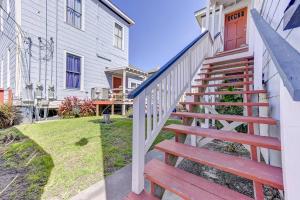 Beauty on Ball -Studio 3- King Bed, Great Location