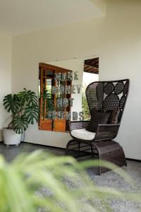 Casa Maria, 5 suítes, Amplo espaço externo