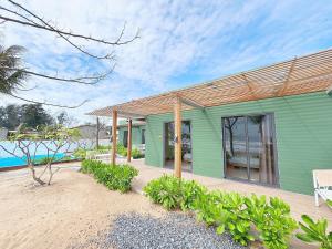 Emerald Beach Homestay