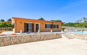 Cozy Home In Floridia