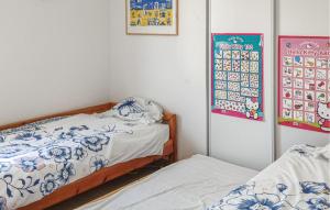 Stunning Home In Saint Pierre La Mer