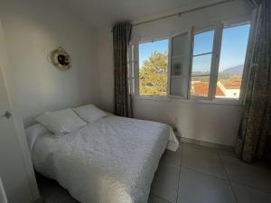 Charmant Duplex à Port Grimaud avec Balcons et Parking - FR-1-868-15