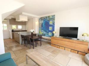 Maison moderne 4 ch climatisée avec Wi-Fi à Port Grimaud - FR-1-868-25