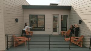 New TownHome Downtown Westminster 4-6 Guests