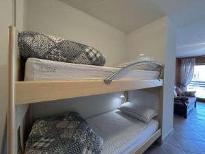 Appartement Chaleureux 4 Pers avec Balcon et Parking à Montgenèvre - FR-1-330D-159