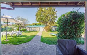 2 Bedroom Lovely Apartment In Camaiore