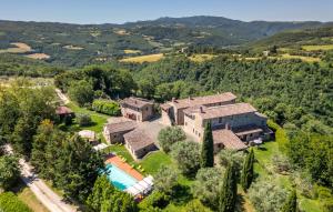 Nice Apartment In Frazione Canonica,Todi