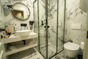 Shkoder City Center - Floir Hotel