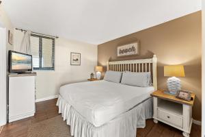 Sunbird Gulf-Front! Largest Floor Plan! Beach Chairs