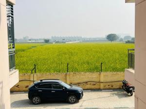 Cozy Apartment in Suncity Vrindavan Near Temples