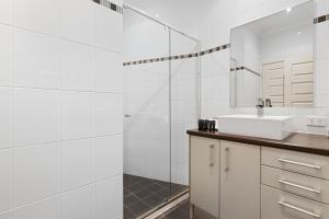 Top-Floor Mandurah Apartment