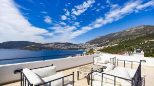 Kışla 3 bedroom seaview villa with heated pool private pool hot tub